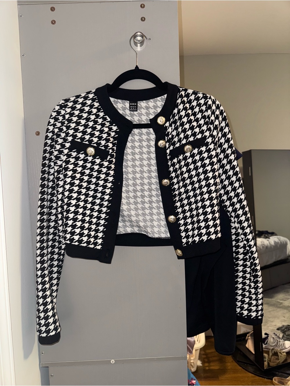 SHEIN Black & White Houndstooth Cropped Blazer
